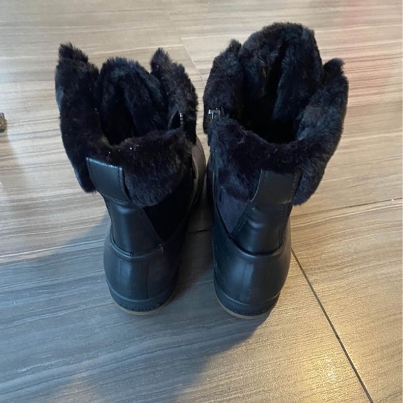 Sperry Women’s Black Fur Snow Winter Boots Never Worn - Picture 3 of 4